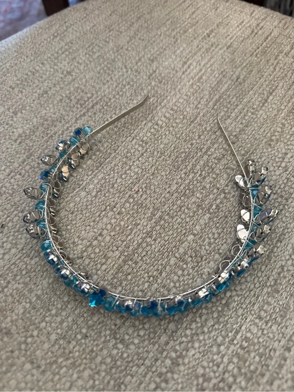 N/A sparkling blue